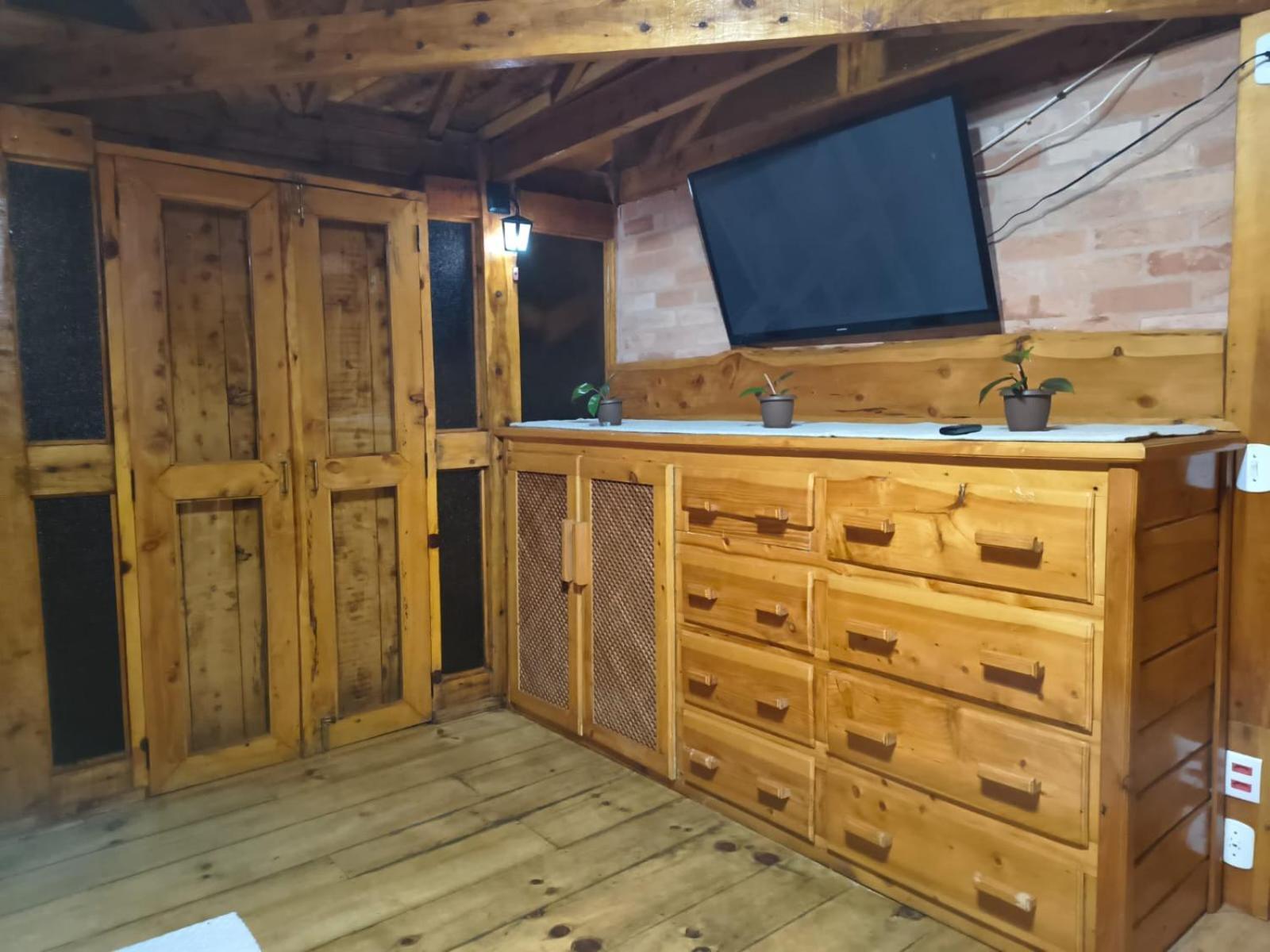 Suite Rustica Aconchego - Com Banheira De Hidromassagem Campos do Jordão Εξωτερικό φωτογραφία